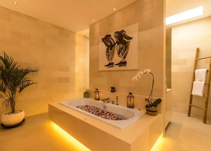Seriska - Spacious 5br Private Pool With Private Cook, & Tour Villa *