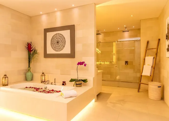 Seriska - Spacious 5br Private Pool With Private Cook, & Tour Jimbaran
