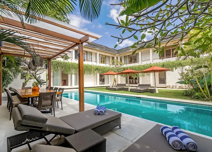 Seriska - Spacious 5br Private Pool With Private Cook, & Tour Villa Jimbaran